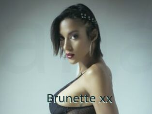 Brunette_xx