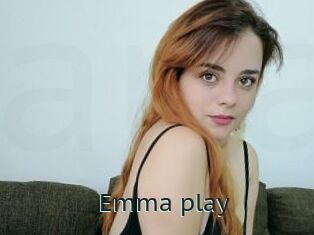 Emma_play