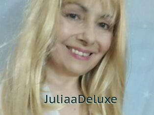 JuliaaDeluxe
