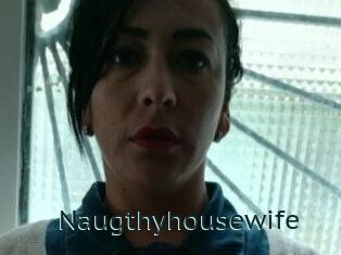 Naugthy_housewife