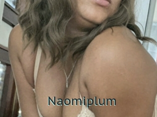 Naomiplum
