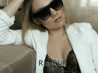 Ria_Ria