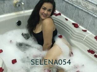 SELENA054