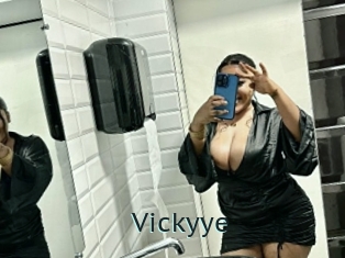 Vickyye